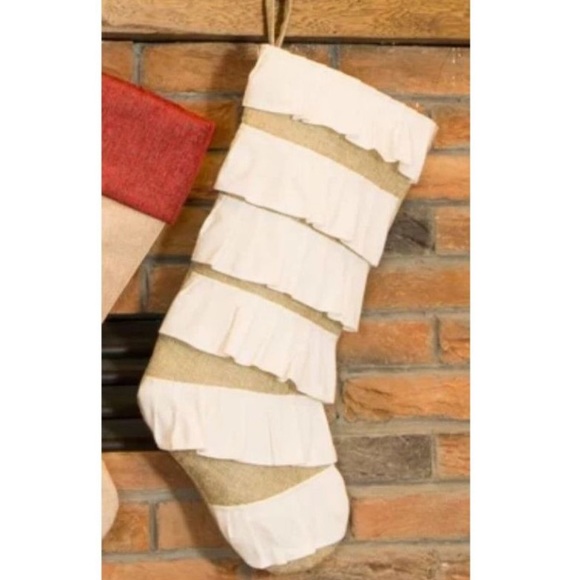 NWT Glitzhome Modern Farmhouse Ruffle Burlap Stocking Tan/Cream Wayfair - Picture 1 of 2